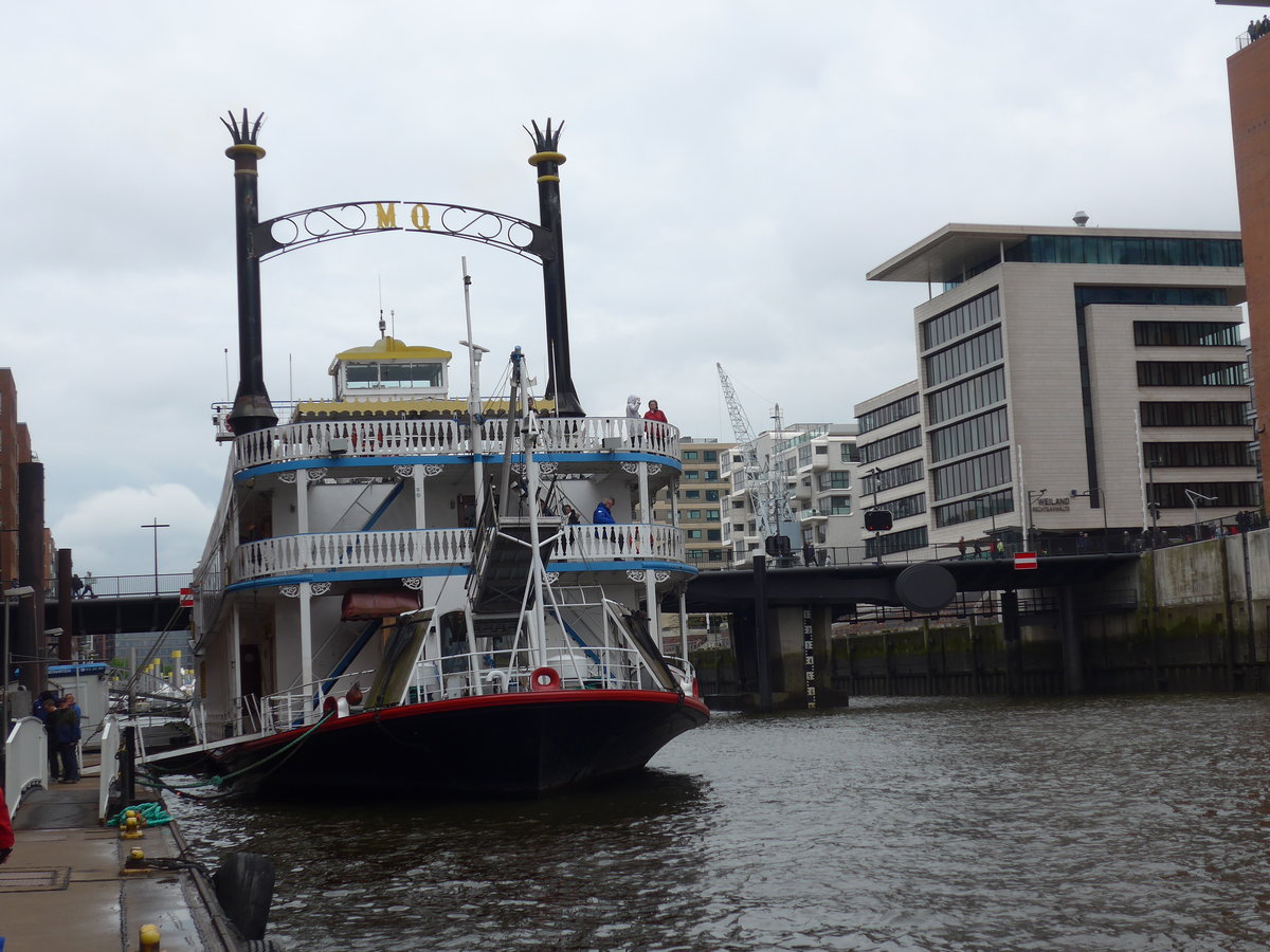 (204'704) - 830. Hafengeburtstag mit Schiffsparade am 10. Mai 2019 auf der Elbe in Hamburg