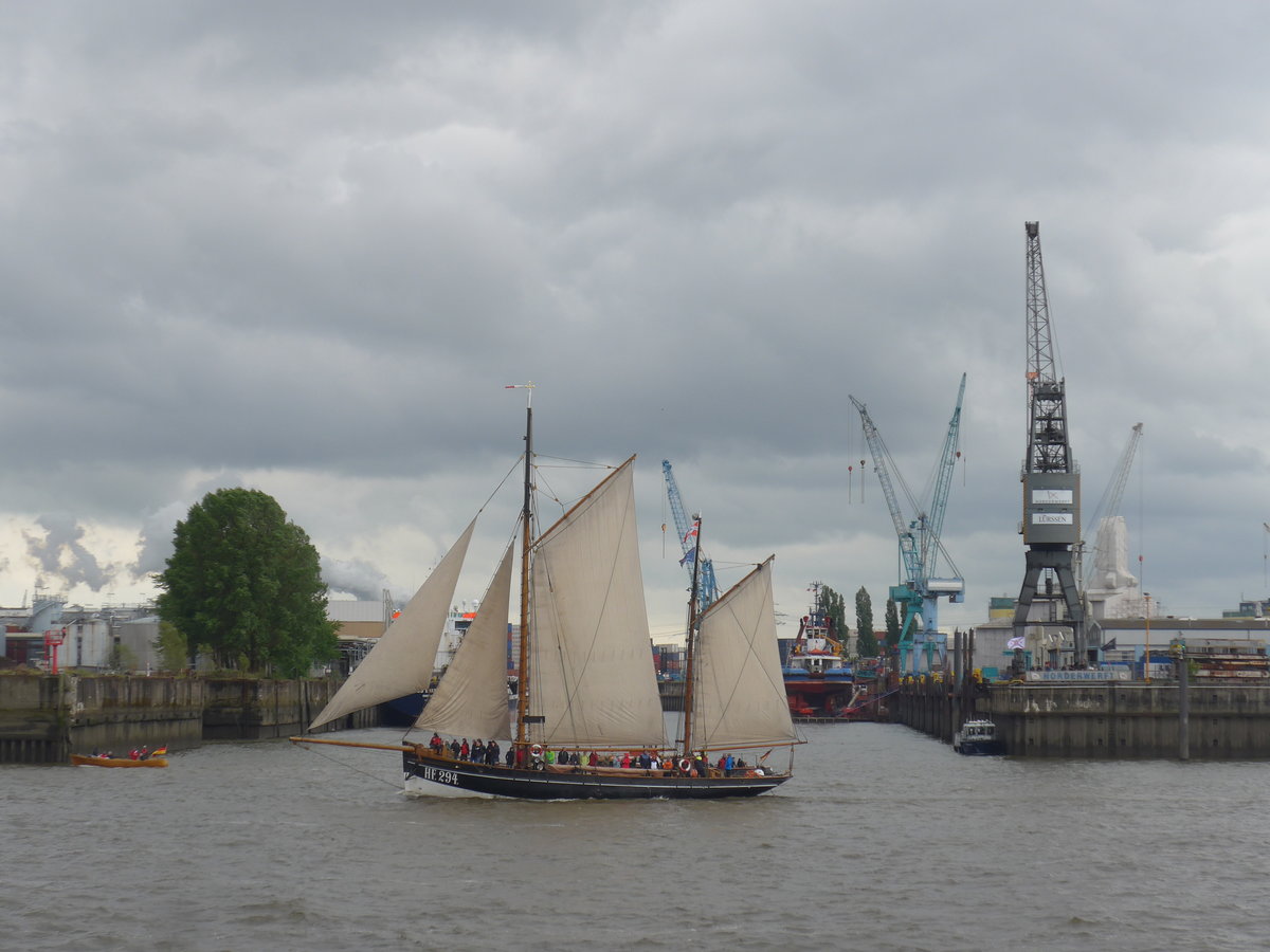 (204'708) - 830. Hafengeburtstag mit Schiffsparade am 10. Mai 2019 auf der Elbe in Hamburg