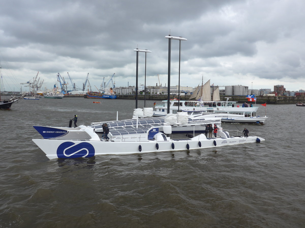 (204'710) - 830. Hafengeburtstag mit Schiffsparade am 10. Mai 2019 auf der Elbe in Hamburg