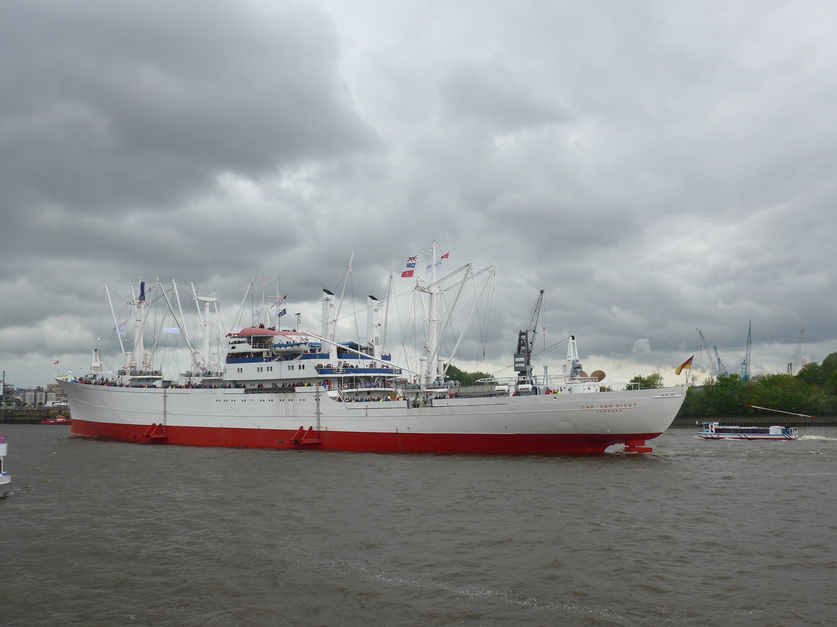 (204'713) - 830. Hafengeburtstag mit Schiffsparade am 10. Mai 2019 auf der Elbe in Hamburg