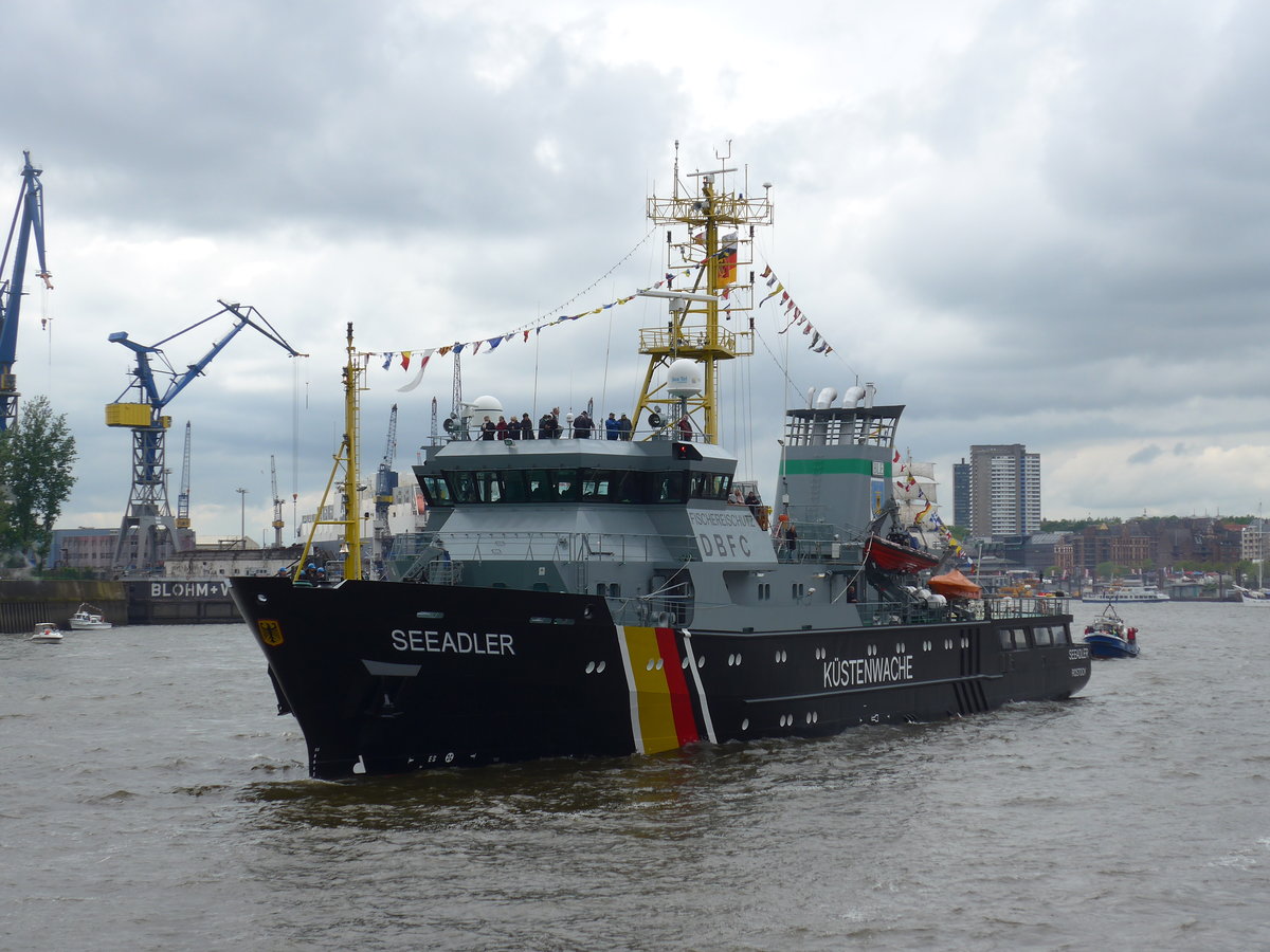 (204'724) - 830. Hafengeburtstag mit Schiffsparade am 10. Mai 2019 auf der Elbe in Hamburg