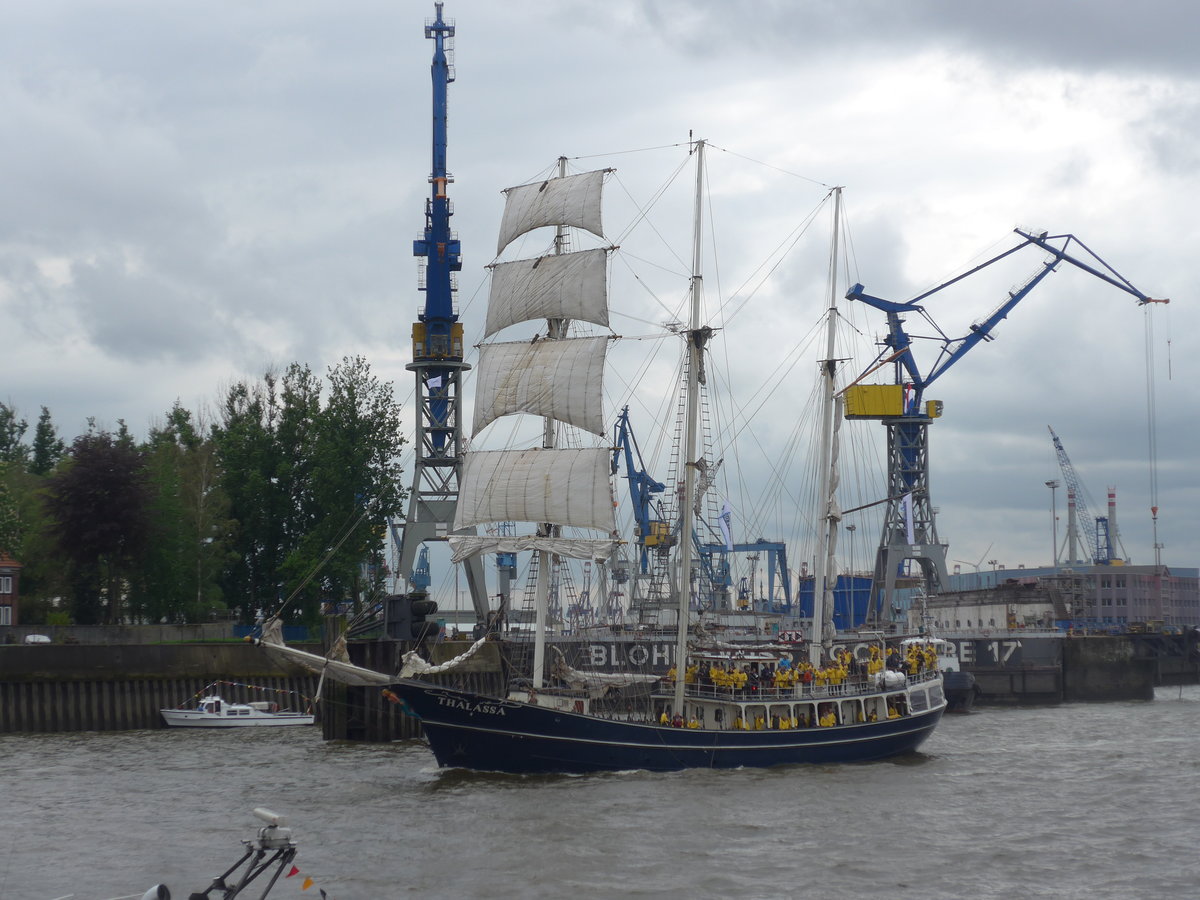 (204'732) - 830. Hafengeburtstag mit Schiffsparade am 10. Mai 2019 auf der Elbe in Hamburg