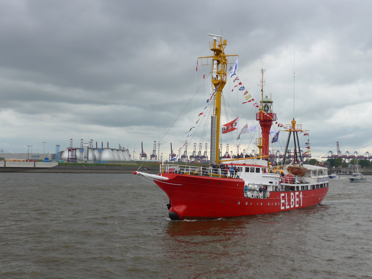(204'766) - 830. Hafengeburtstag mit Schiffsparade am 10. Mai 2019 auf der Elbe in Hamburg