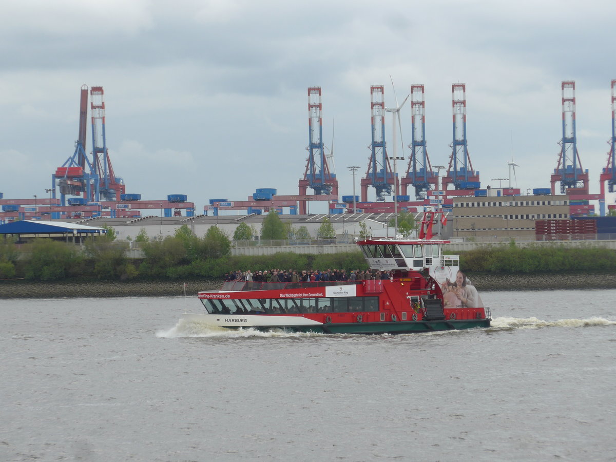 (204'775) - 830. Hafengeburtstag mit Schiffsparade am 10. Mai 2019 auf der Elbe in Hamburg