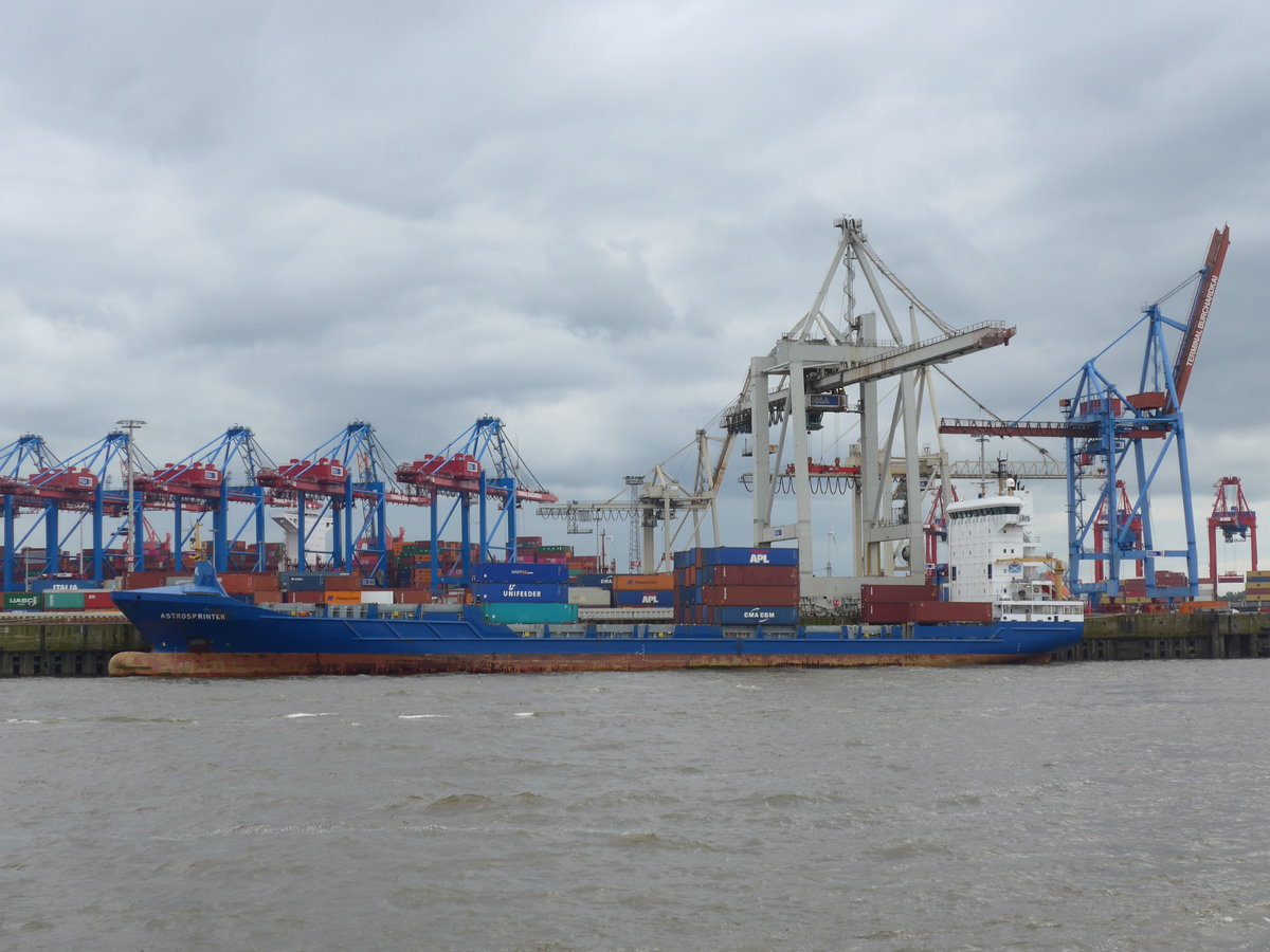 (204'787) - 830. Hafengeburtstag mit Schiffsparade am 10. Mai 2019 auf der Elbe in Hamburg