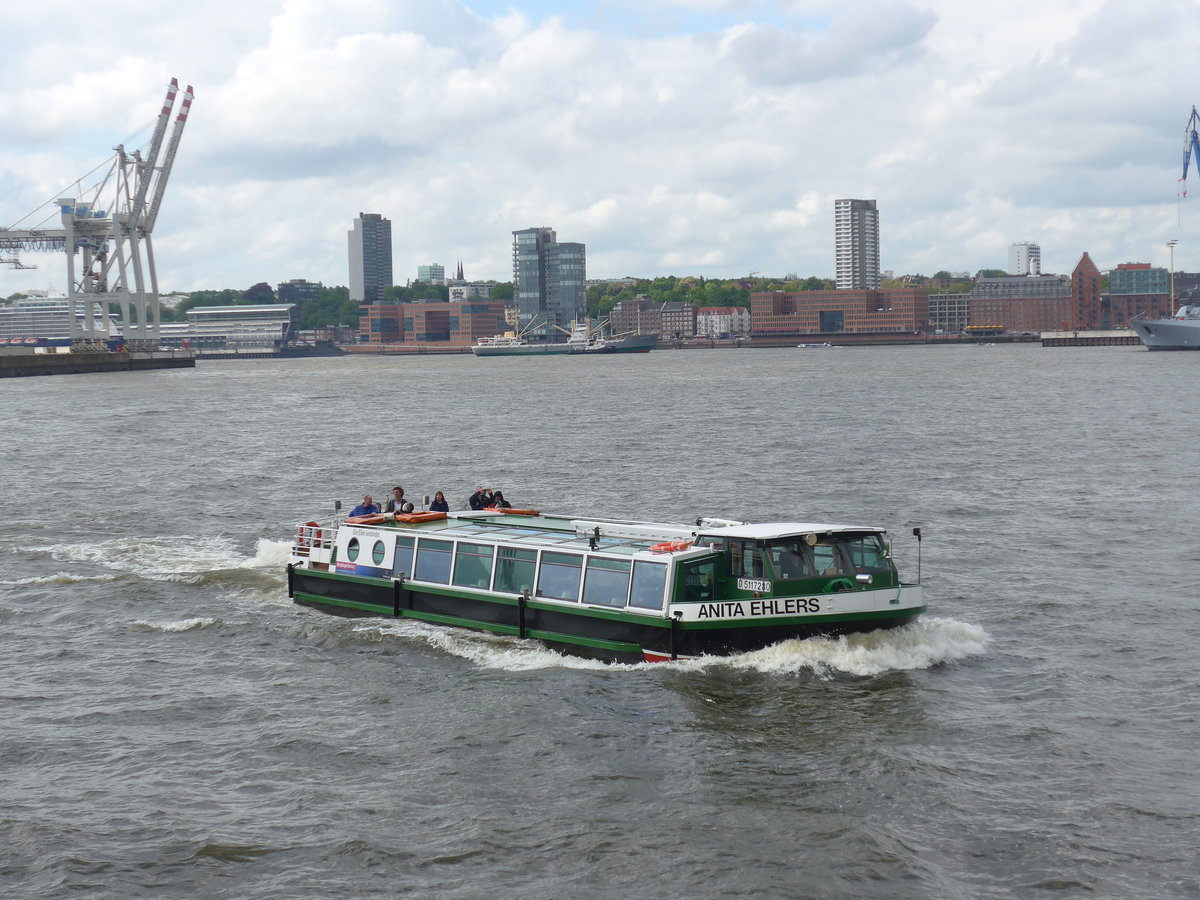 (204'835) - 830. Hafengeburtstag mit Schiffsparade am 10. Mai 2019 auf der Elbe in Hamburg