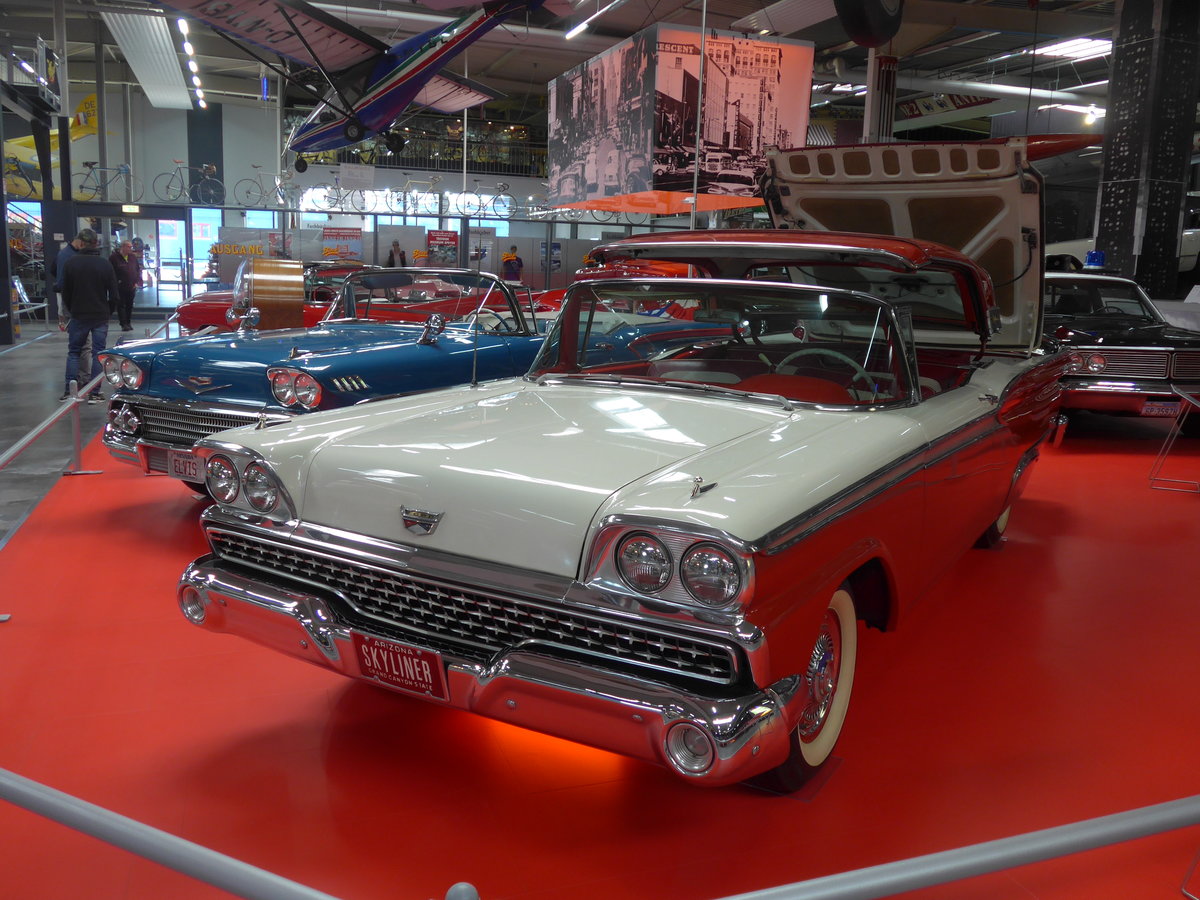 (205'010) - Ford - SKYLINER - am 13. Mai 2019 in Sinsheim, Museum