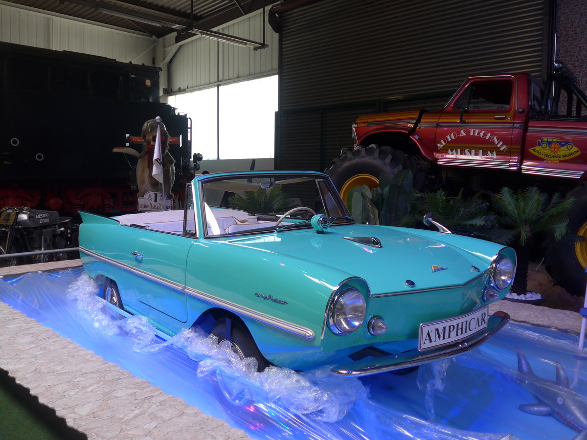 (205'153) - Amphicar am 13. Mai 2019 in Sinsheim, Museum