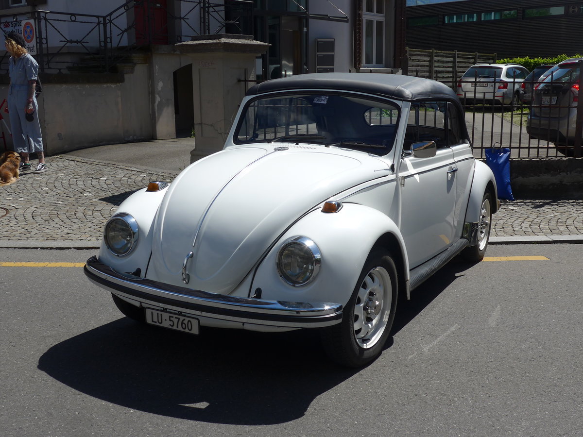 (205'964) - VW-K�fer - LU 5760 - am 8. Juni 2019 in Sarnen, OiO