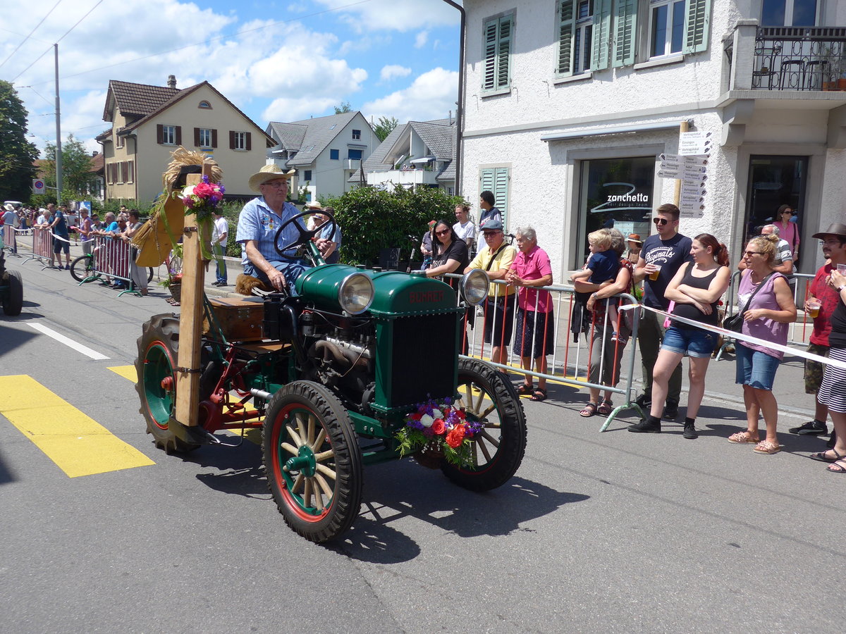 (206'704) - B�hrer am 23. Juni 2019 am Jodlerfest-Umzug in Winterthur