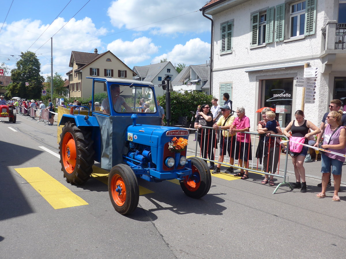 (206'713) - Fordson - ZH 12'765 - am 23. Juni 2019 am Jodlerfest-Umzug in Winterthur