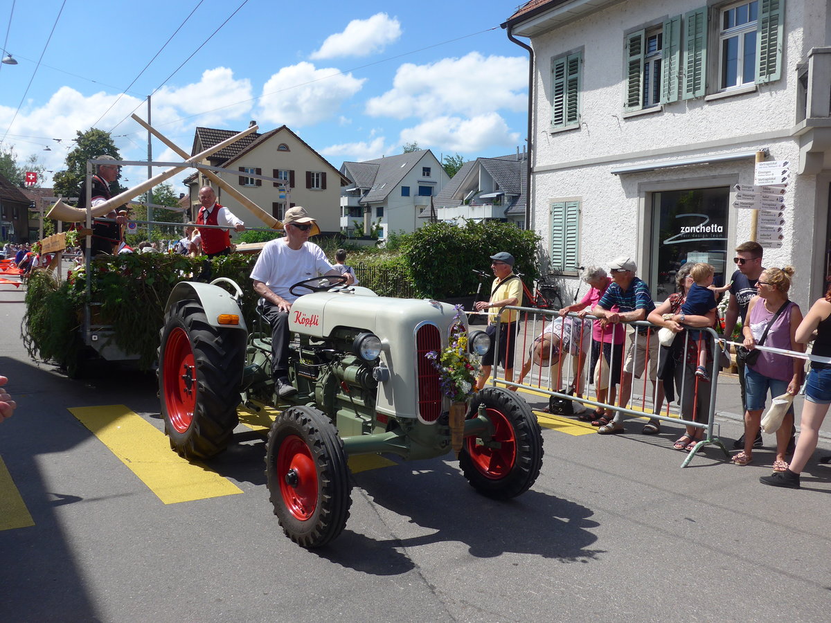 (206'746) - K�pfli am 23. Juni 2019 am Jodlerfest-Umzug in Winterthur