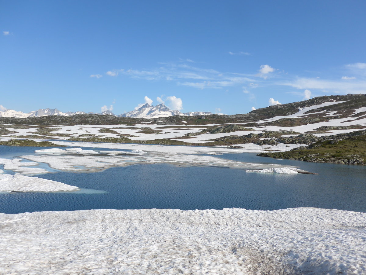 (206'914) - Der Totensee am 30. Juni 2019 auf dem Grimselpass