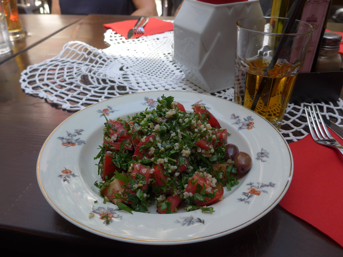 (206'958) - Mittagessen im Jazzrestaurant Checkpoint Charly am 2. Juli 2019 in Sofia