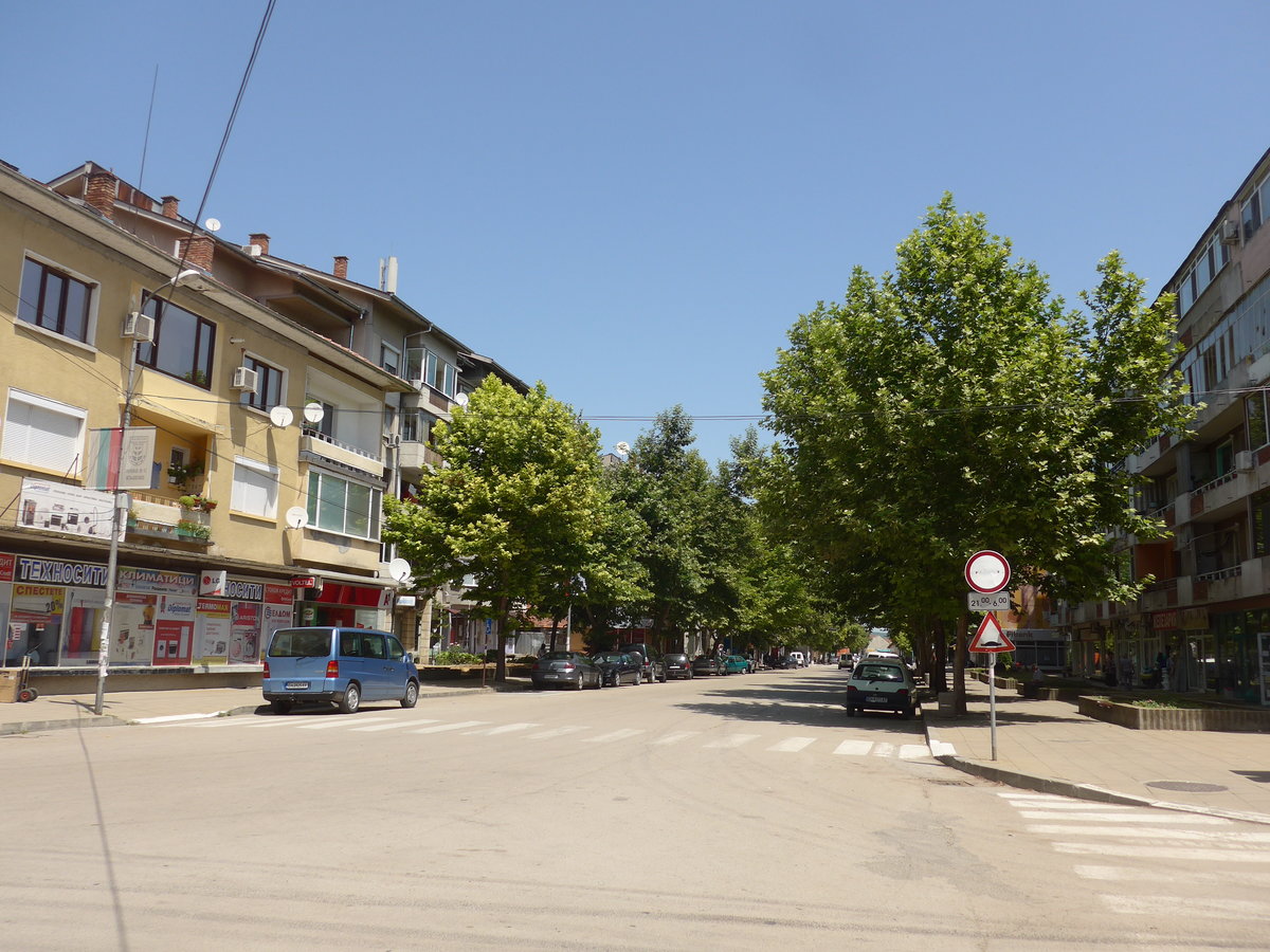 (207'035) - Strassenbild am 3. Juli 2019 in Levski