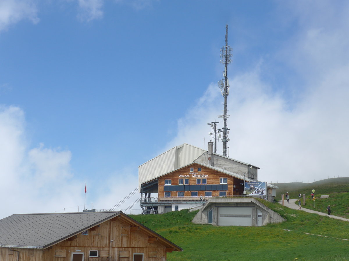 (207'736) - Bergstation der Luftseilbahn Wengen-M�nnlichen am 9. Juli 2019 auf dem M�nnlichen