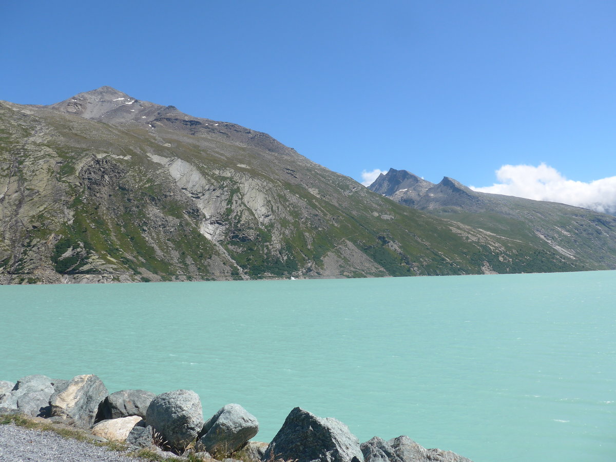 (209'027) - Der Mattmark Stausee am 18. August 2019