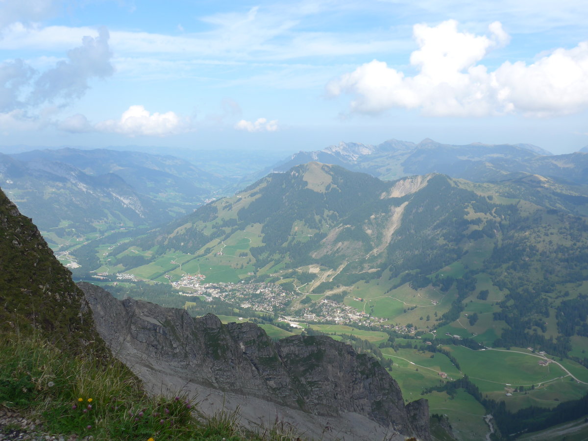 (209'136) - Blick auf S�renberg am 31. August 2019 vom Brienzer Rothorn aus
