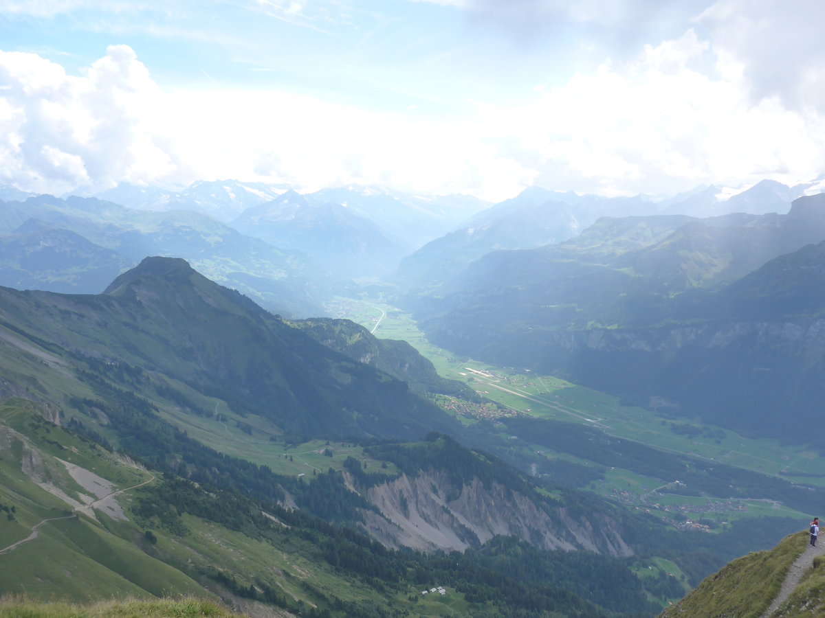 (209'146) - Blick ins Haslital am 31. August 2019 vom Brienzer Rothorn aus