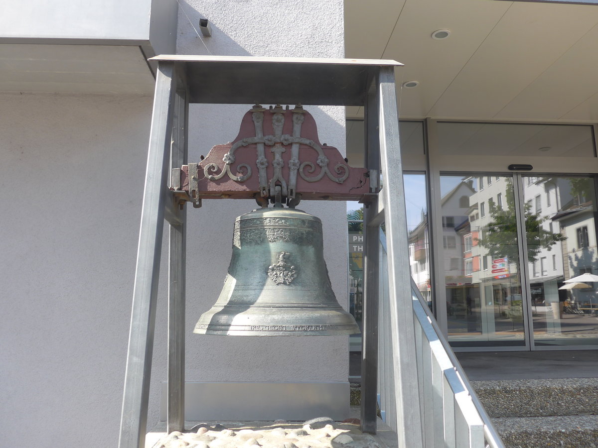 (209'579) - Alte Glocke von 1692 am 14. September 2019 in Neuhausen