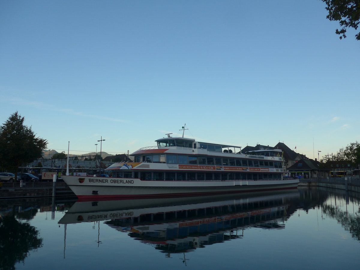 (210'063) - Motorschiff Berner Oberland am 12. Oktober 2019 an der Schiffl�ndte Thun