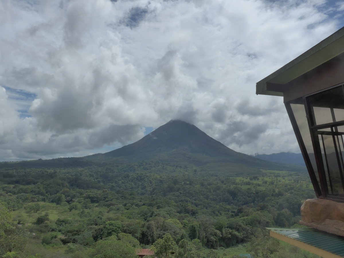 (211'225) - Der Vulkan Arenal am 14. November 2019 vom Mistico bei La Fortuna aus