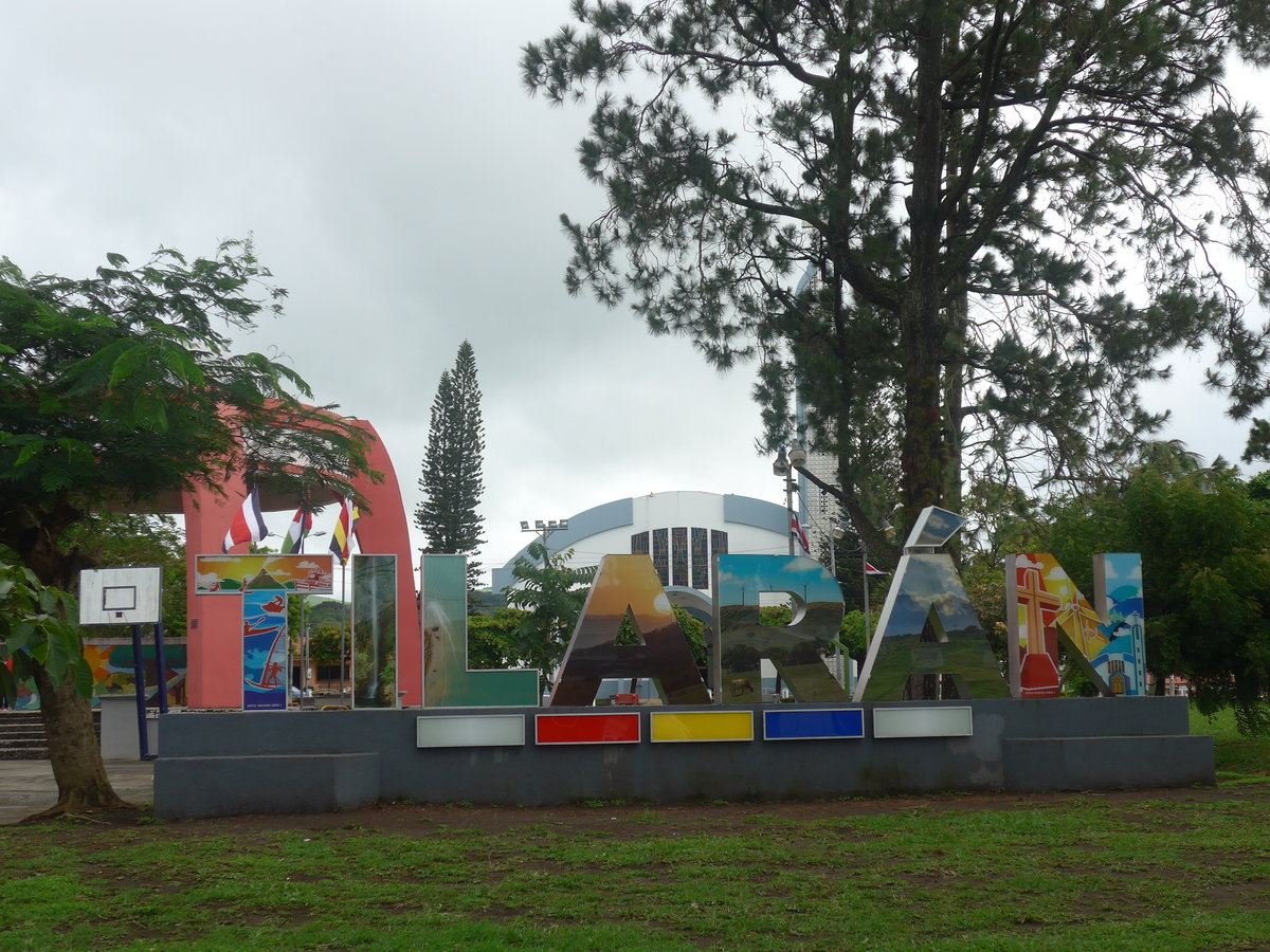 (211'323) - Schriftzug  TILAR�N  am 15. November 2019 in Tilar�n