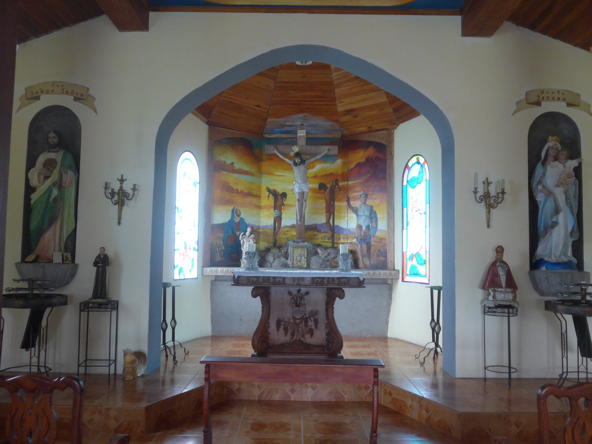 (211'423) - Inneres der Kapelle am 16. November 2019 in Nuevo Arenal, Los H�roes