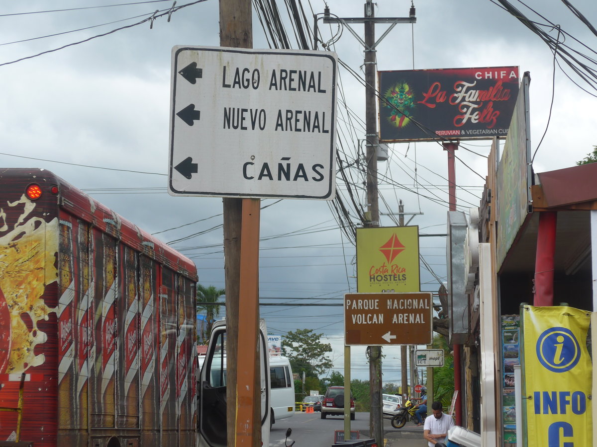 (211'665) - Schilderwald am 19. November 2019 in La Fortuna