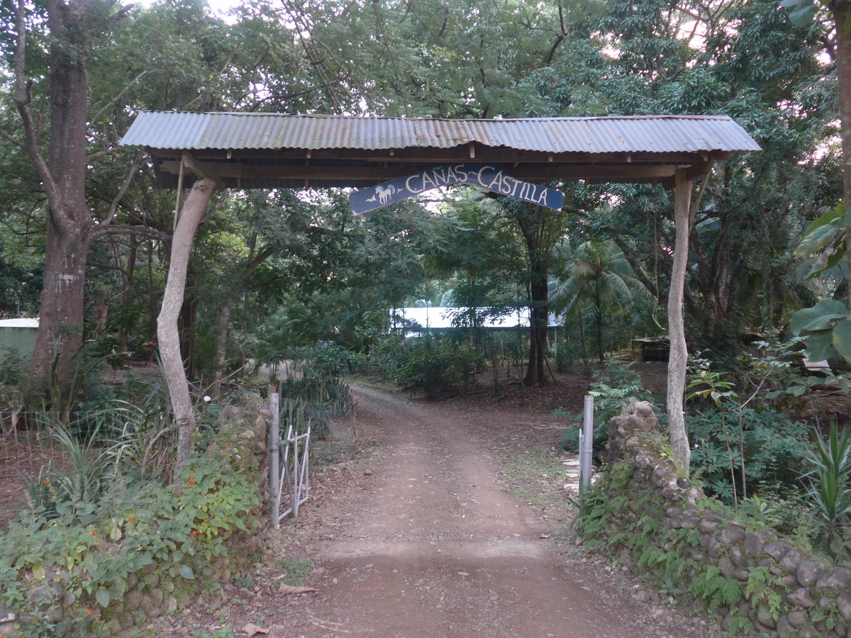 (211'937) - Eingan zu Ca�as Castilla am 21. November 2019 bei La Cruz