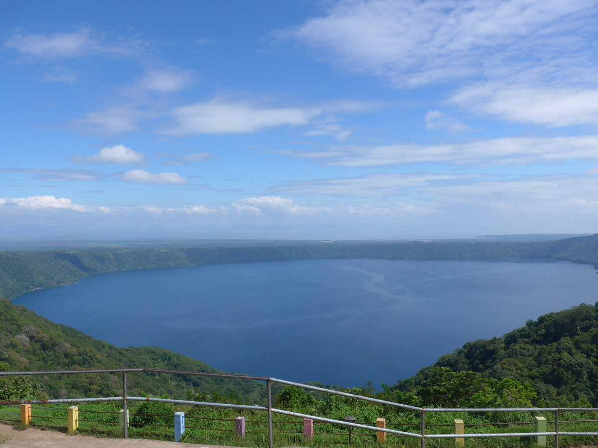 (212'024) - Vulkan Kratersee Apoyo am 22. November 2019 bei Catarina