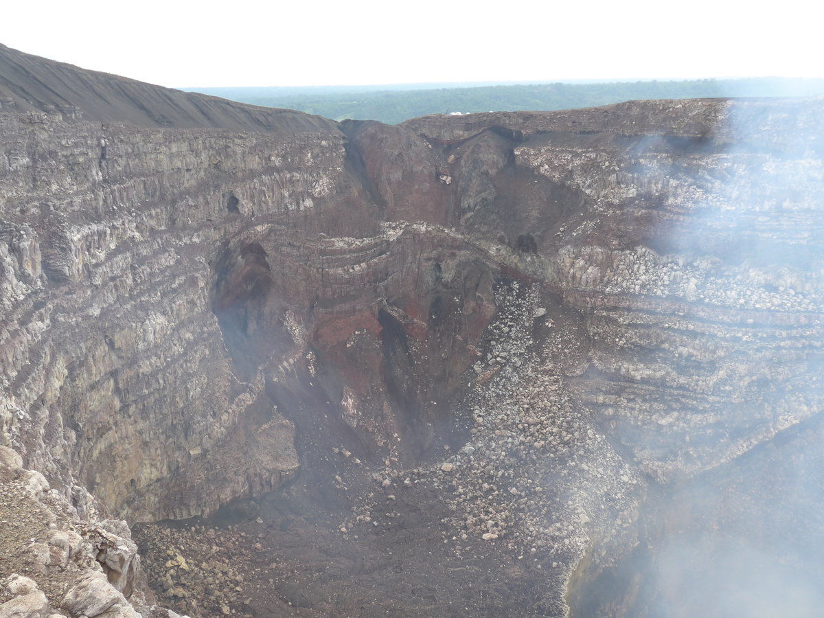 (212'072) - Der Vulkan Masaya am 22. November 2019 bei Masaya