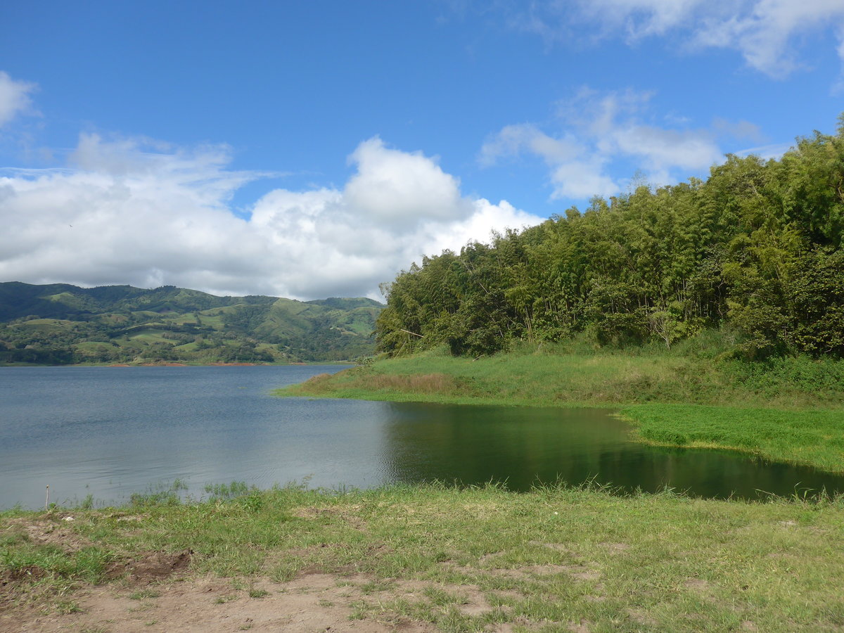 (212'277) - Der Arenalsee am 24. November 2019 in Viejo Arenal