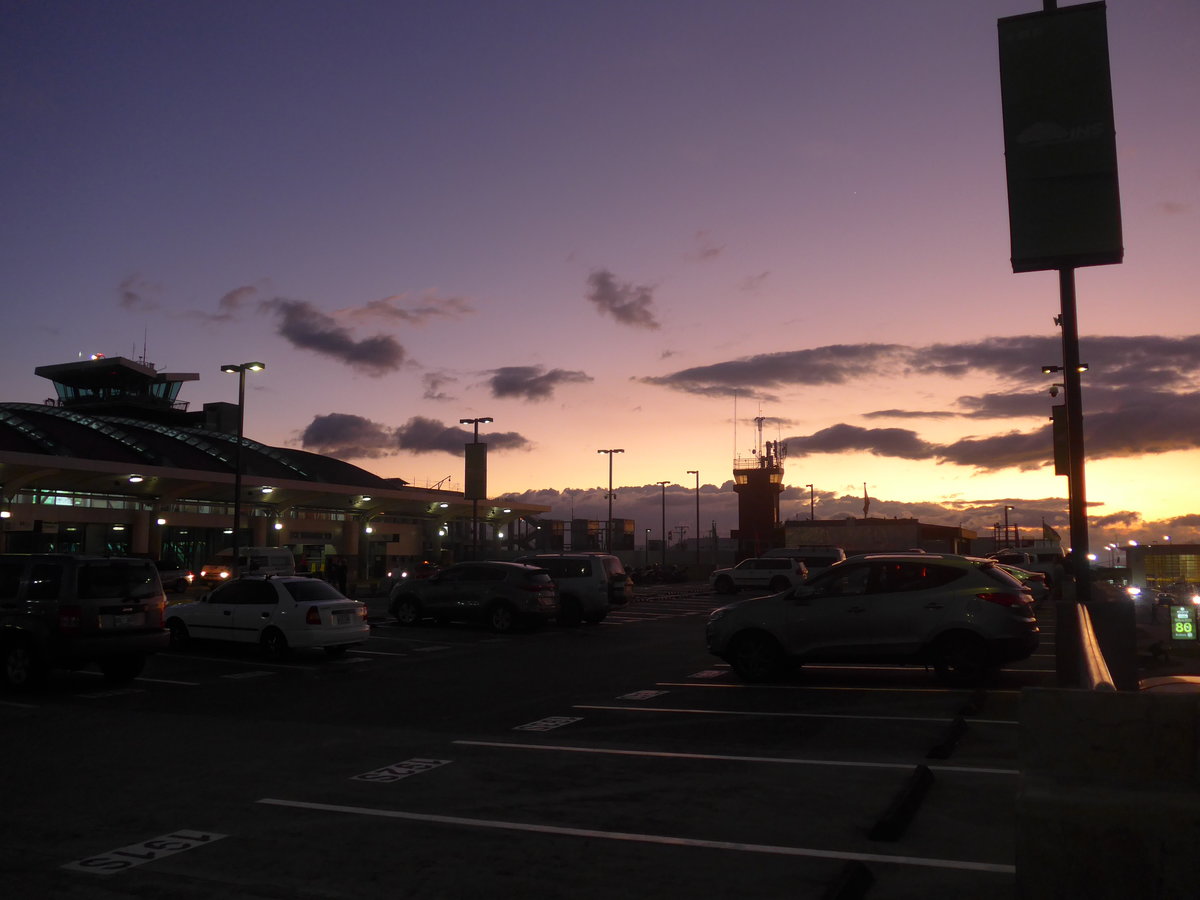 (212'532) - Abendstimmung am 26. November 2019 in San Jos�, Airport