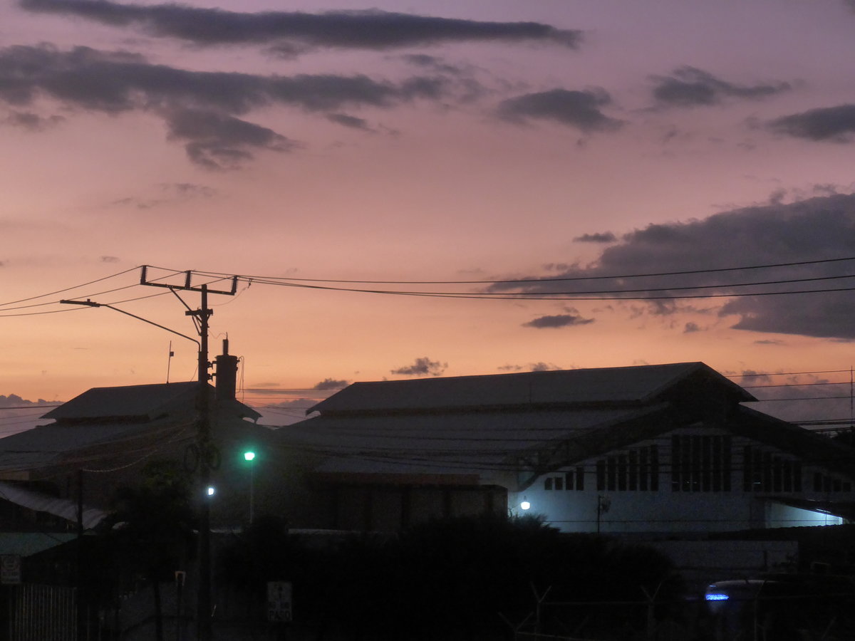 (212'534) - Abendstimmung am 26. November 2019 in San Jos�, Airport