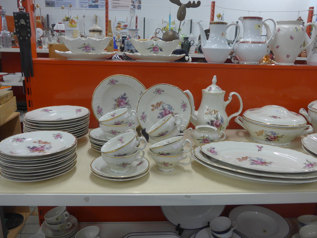 (213'995) - Bohemia-Geschirr aus der ehemaligen Tschechoslowakei am 24. Januar 2020 im BrockiShop Thun