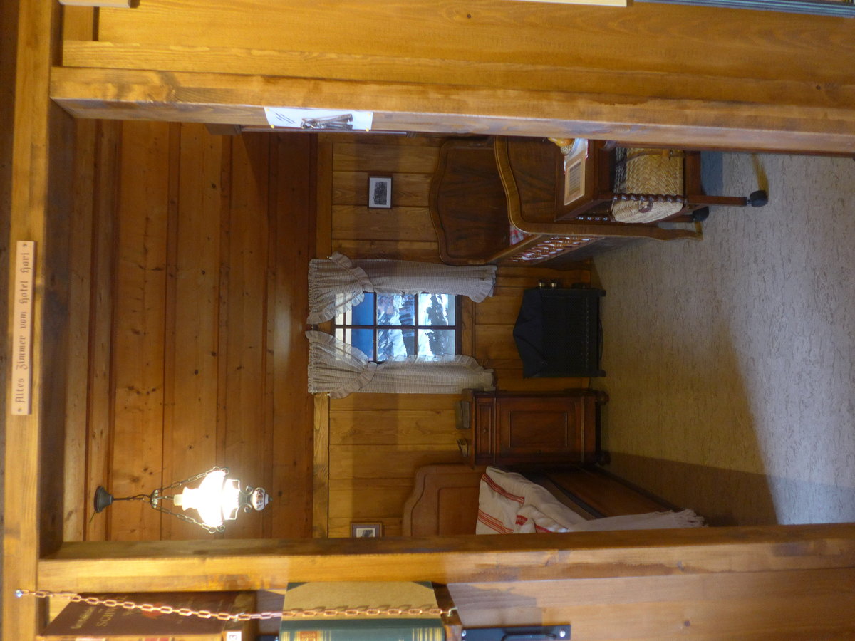 (214'531) - Zimmer in der Pension Hari am 19. Februar 2020 im Heimatmuseum Adelboden