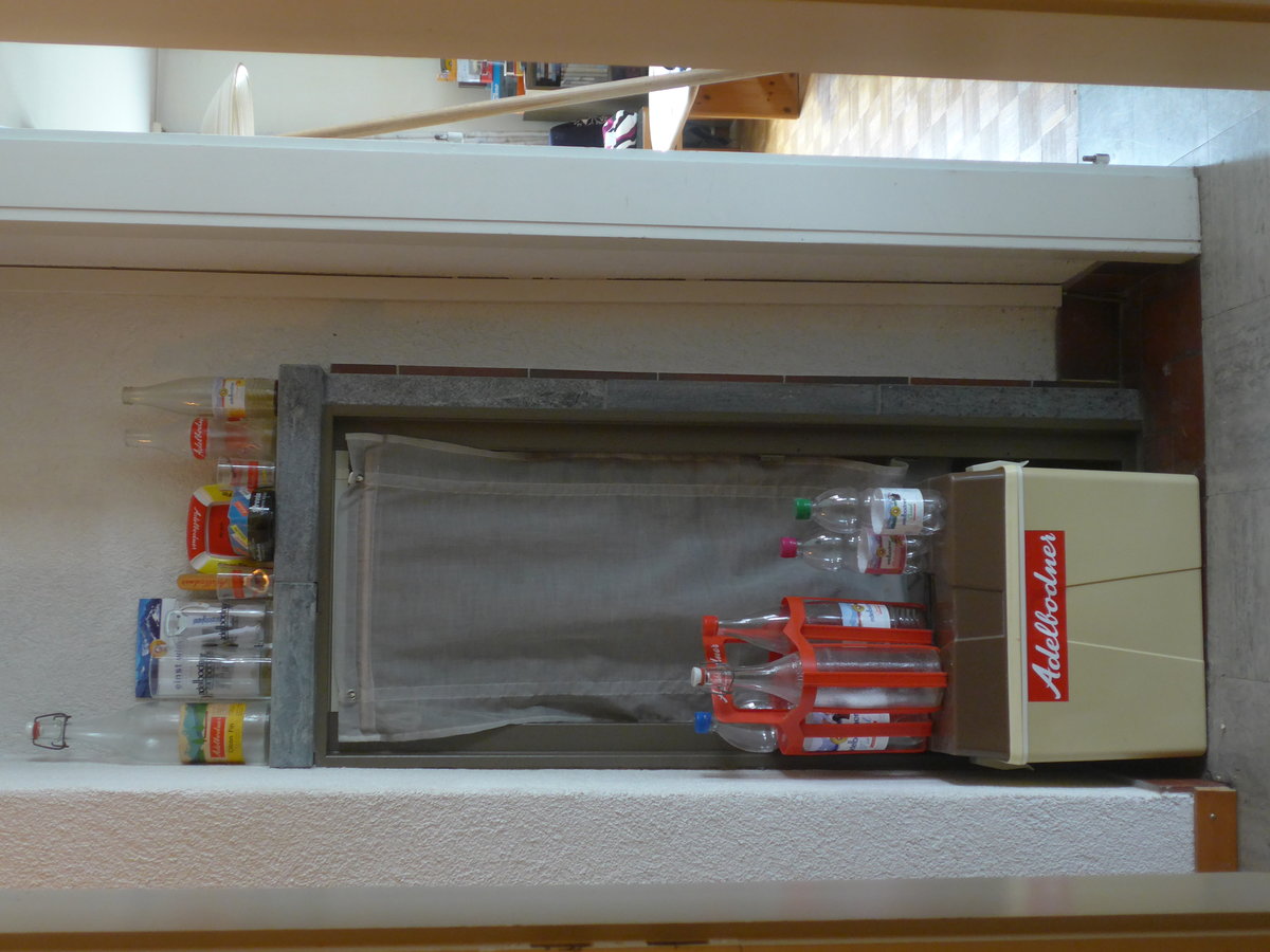 (215'469) - Vrschiedene Objekte von Adelbodner Mineralwasser am 23. M�rz 2020 in Thun