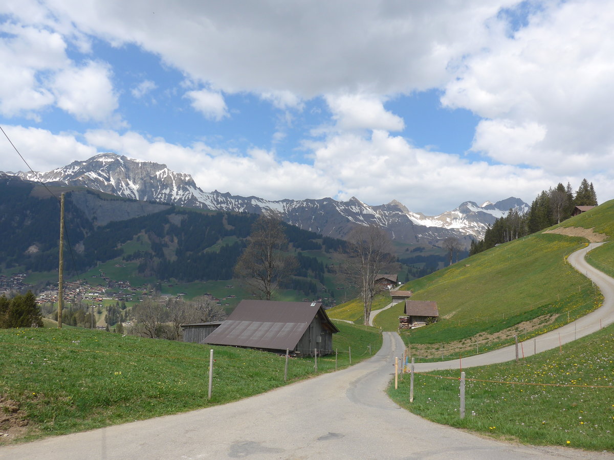 (216'425) - Hirzbodenport mit Niesenkette und Adelboden am 24. April 2020