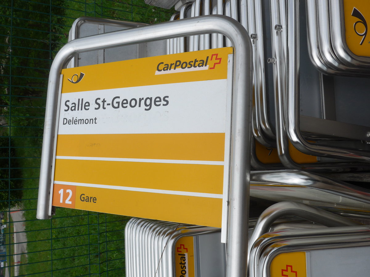 (216'973) - PostAuto-Haltestelle - Del�mont, Salle St-Georges - am 10. Mai 2020 in Develier