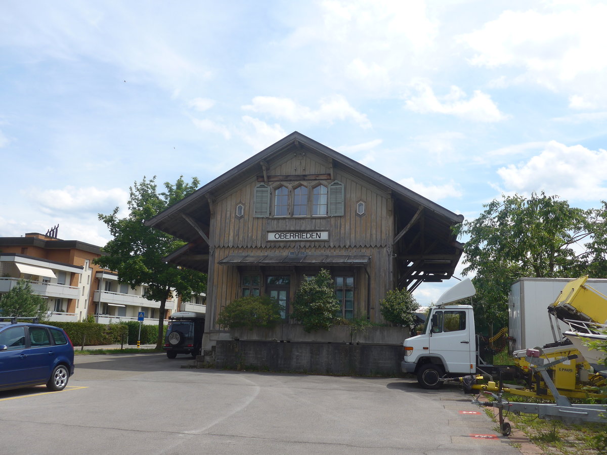 (217'422) - Der Bahnhof Oberrieden am 30. Mai 2020