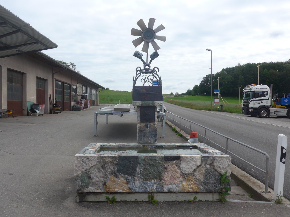 (217'704) - Brunnen am 8. Juni 2020 in Agasul