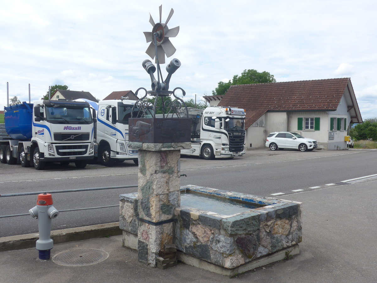 (217'706) - Brunnen am 8. Juni 2020 in Agasul