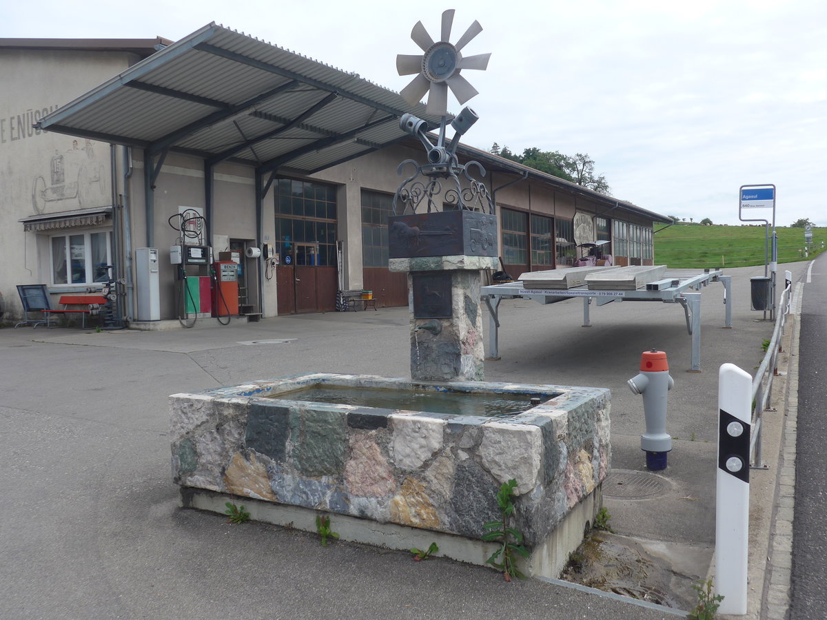 (217'707) - Brunnen am 8. Juni 2020 in Agasul