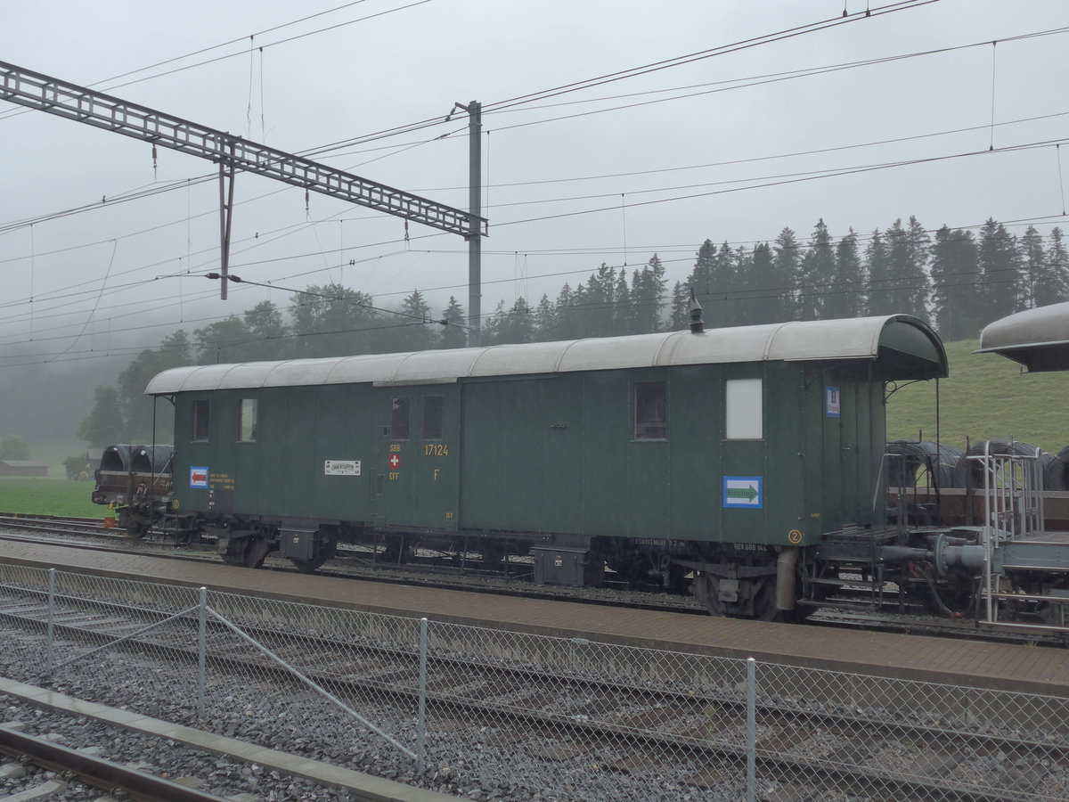 (217'935) - SBB-G�terwagen - Nr. 17'124 - am 14. Juni 2020 im Bahnhof Sumiswald-Gr�nen