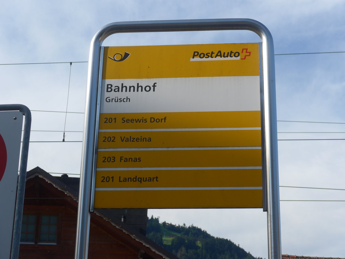 (219'671) - PostAuto-Haltestelle - Gr�sch, Bahnhof - am 16. August 2020