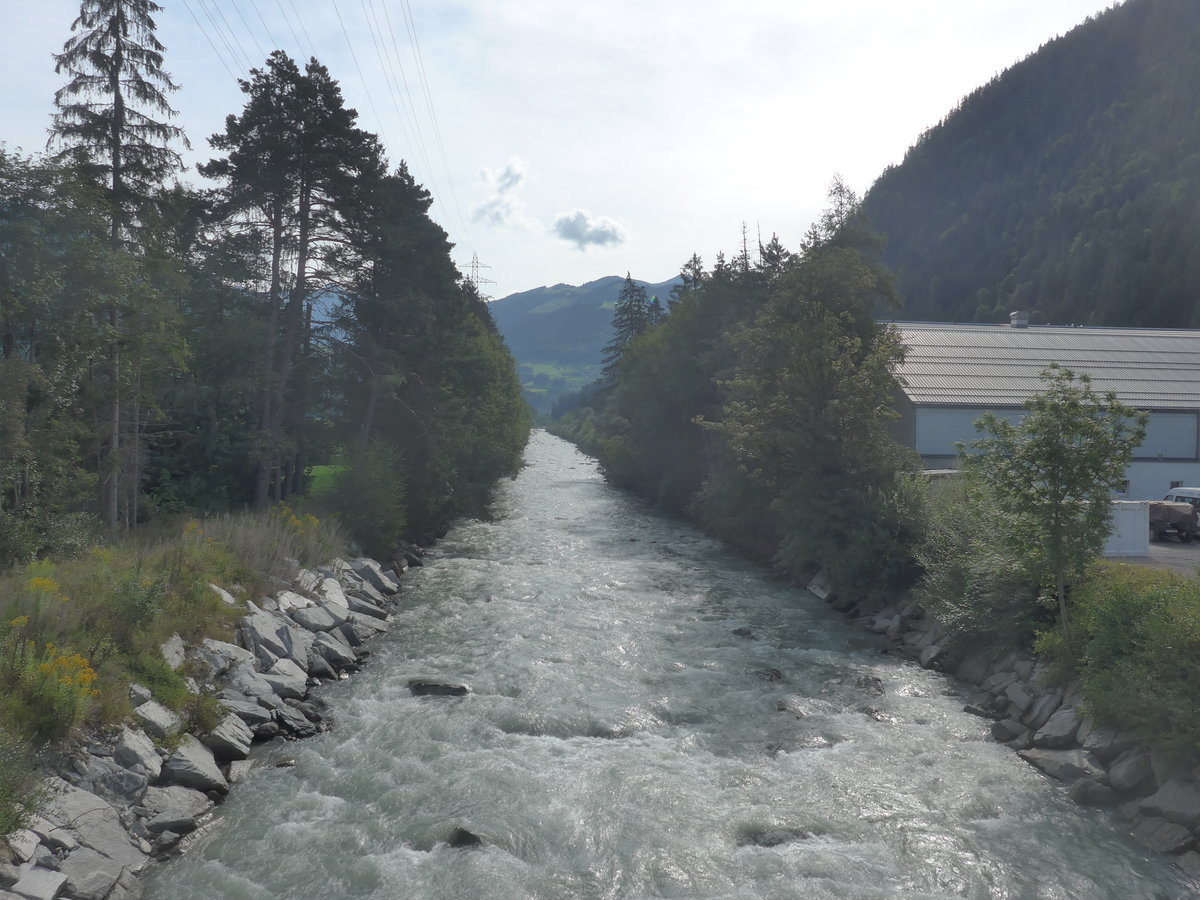 (219'743) - Die Landquart am 16. August 2020 in Gr�sch