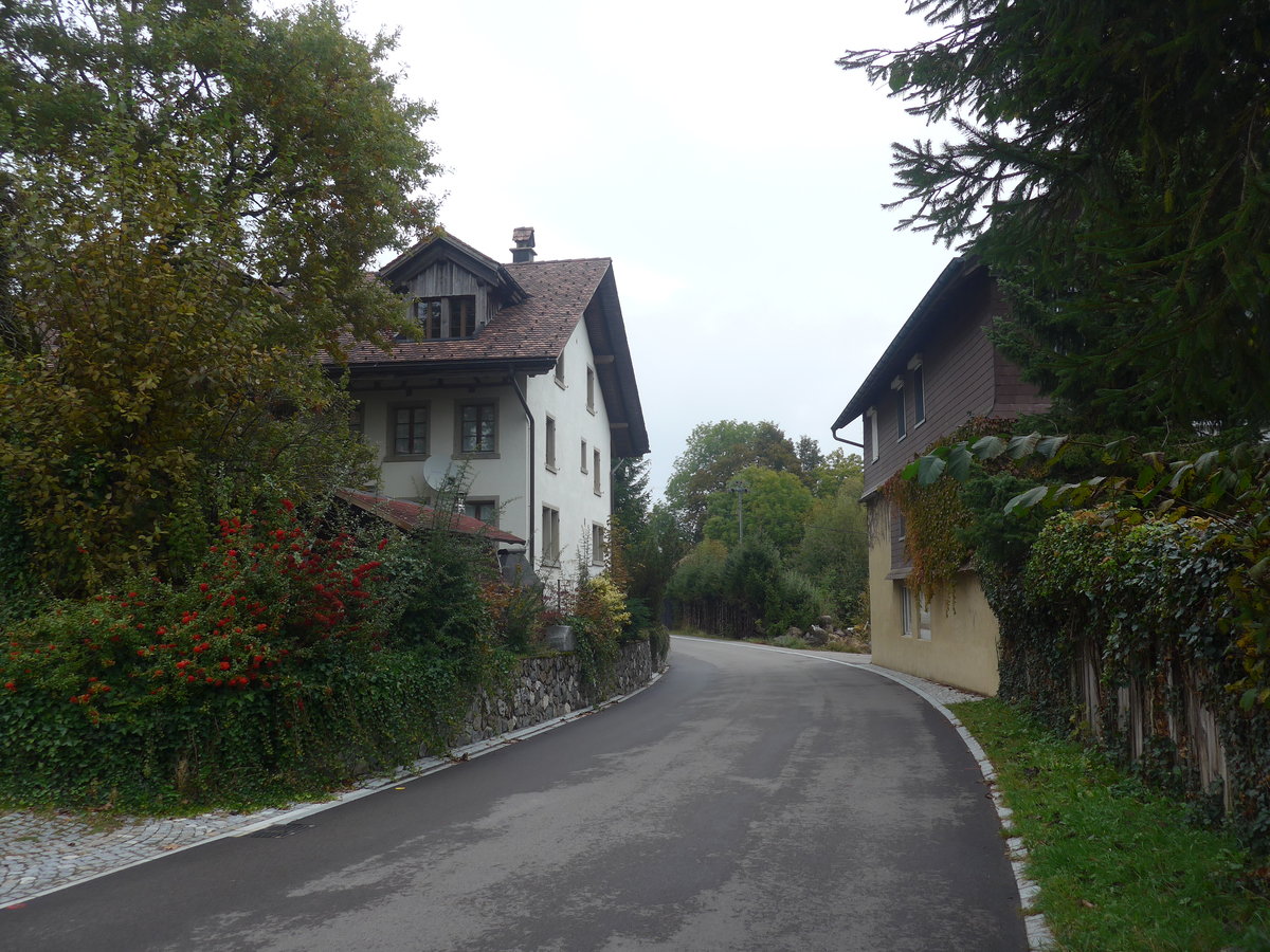 (221'840) - Strasse am 12. Oktober 2020 in Gh�ch