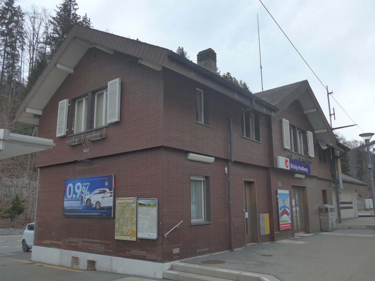 (224'106) - Der Bahnhof Br�nig-Hasliberg am 13. M�rz 2021