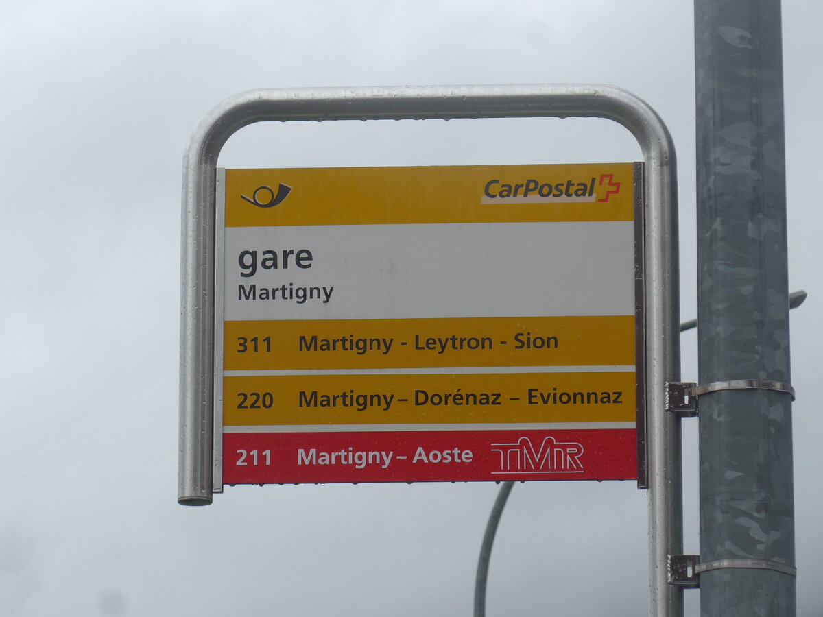 (225'496) - PostAuto/TMR-Haltestelle - Martigny, gare - am 1. Mai 2021